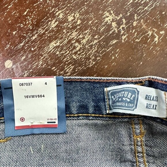 Levi’s Mens 42x32 Relaxed Fit Signature Jeans Medium Wash NWT - Picture 6 of 7